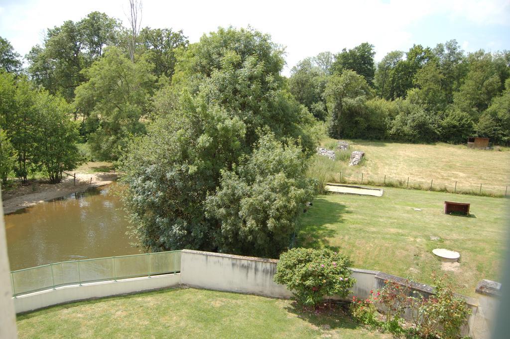 Le Moulin Neuf Bed & Breakfast Vignoux-sur-Barangeon Phòng bức ảnh